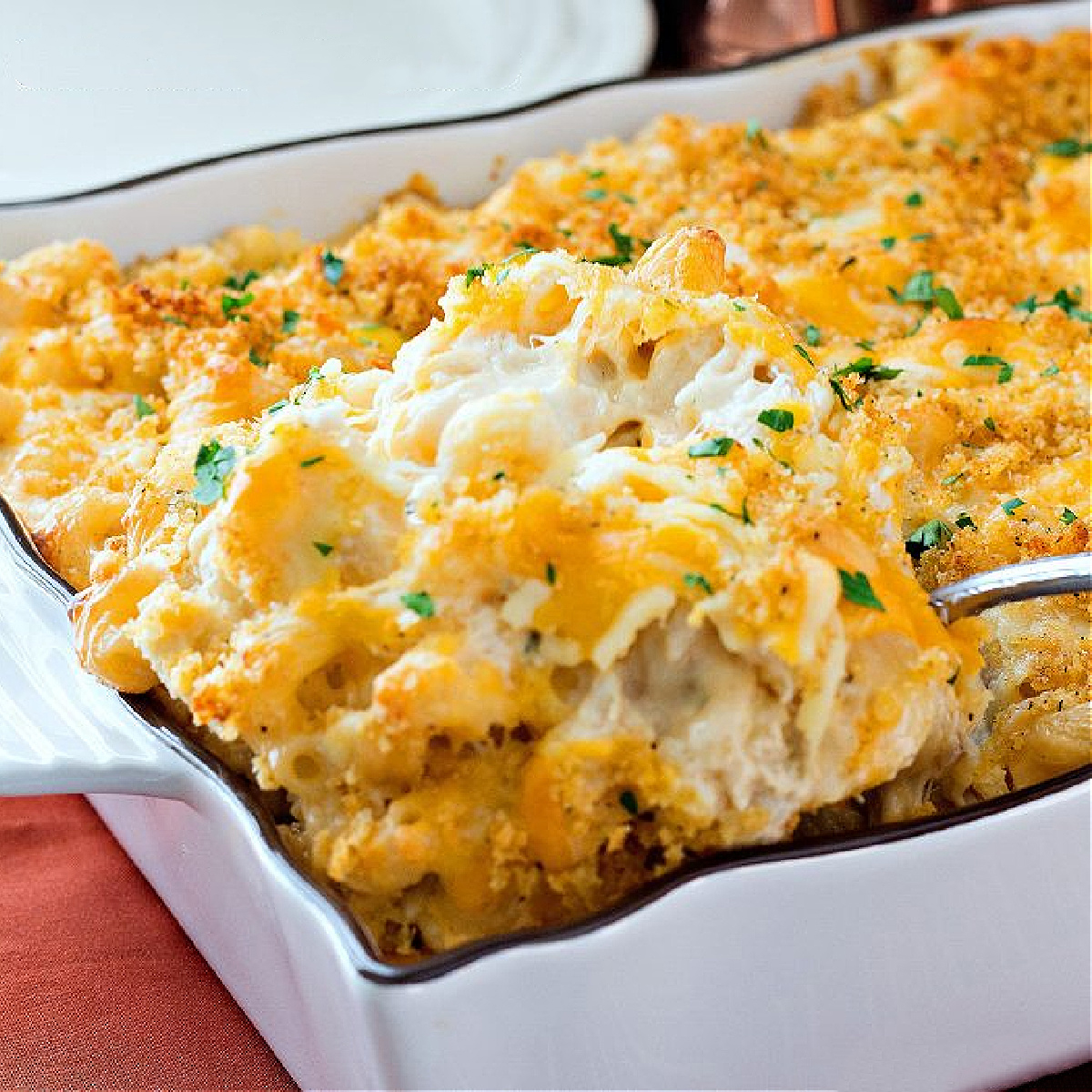 Creamy Crab Mac and Cheese: Indulgence Made Simple